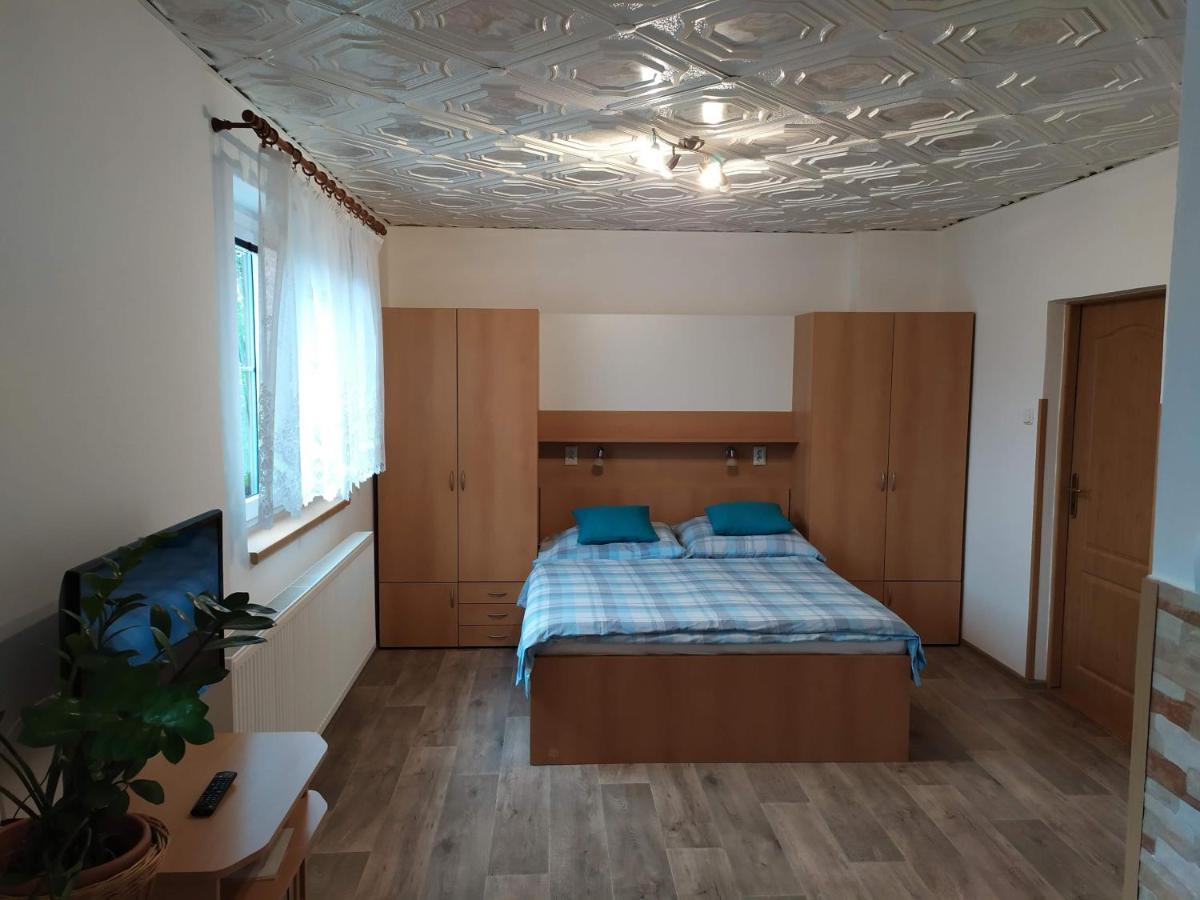 Apartmany Okoun Velké Losiny エクステリア 写真