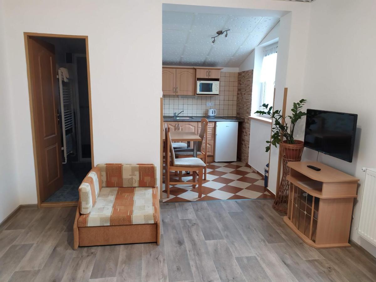 Apartmany Okoun Velké Losiny エクステリア 写真