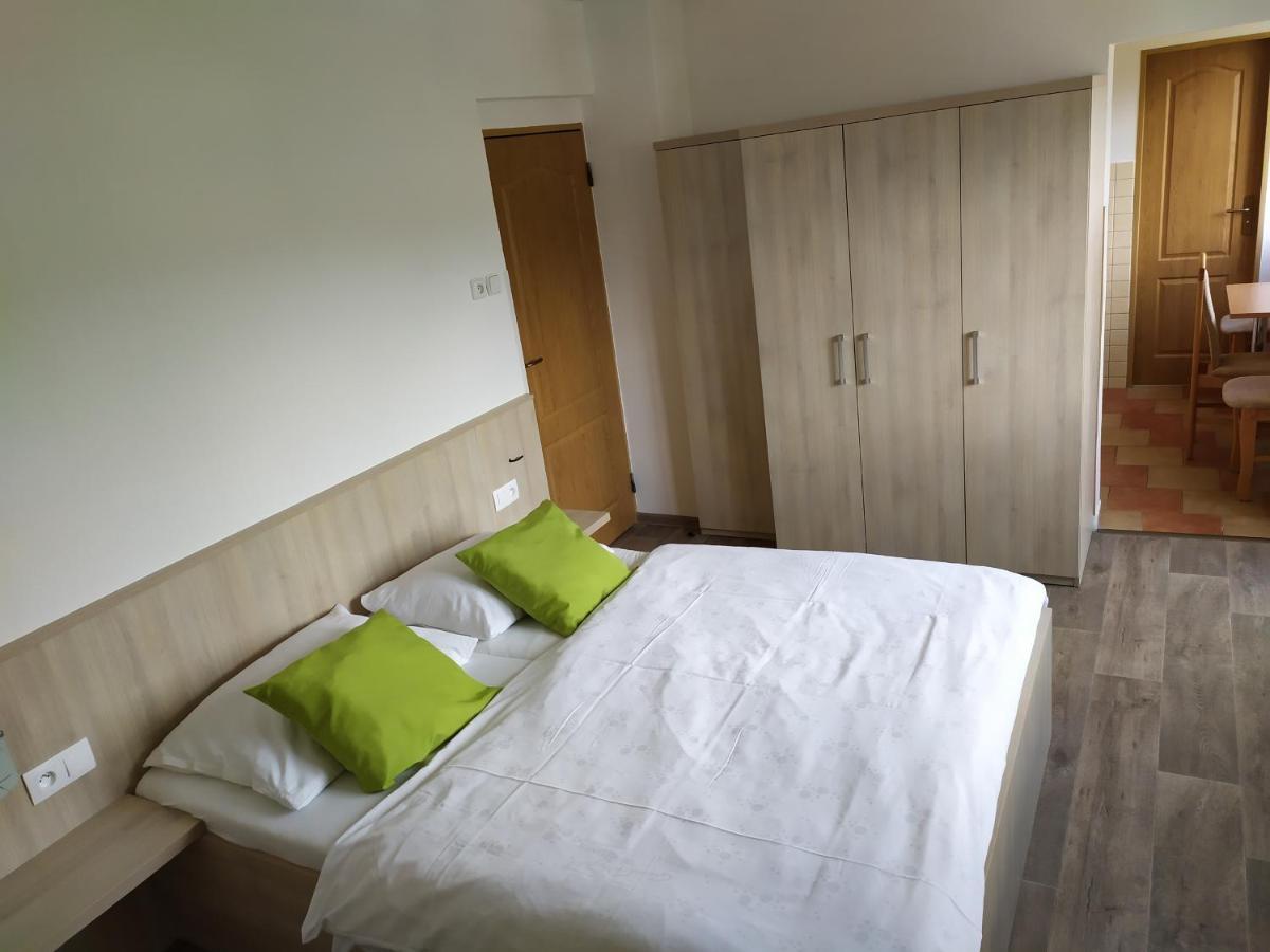 Apartmany Okoun Velké Losiny エクステリア 写真