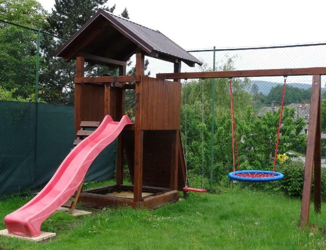 Apartmany Okoun Velké Losiny エクステリア 写真